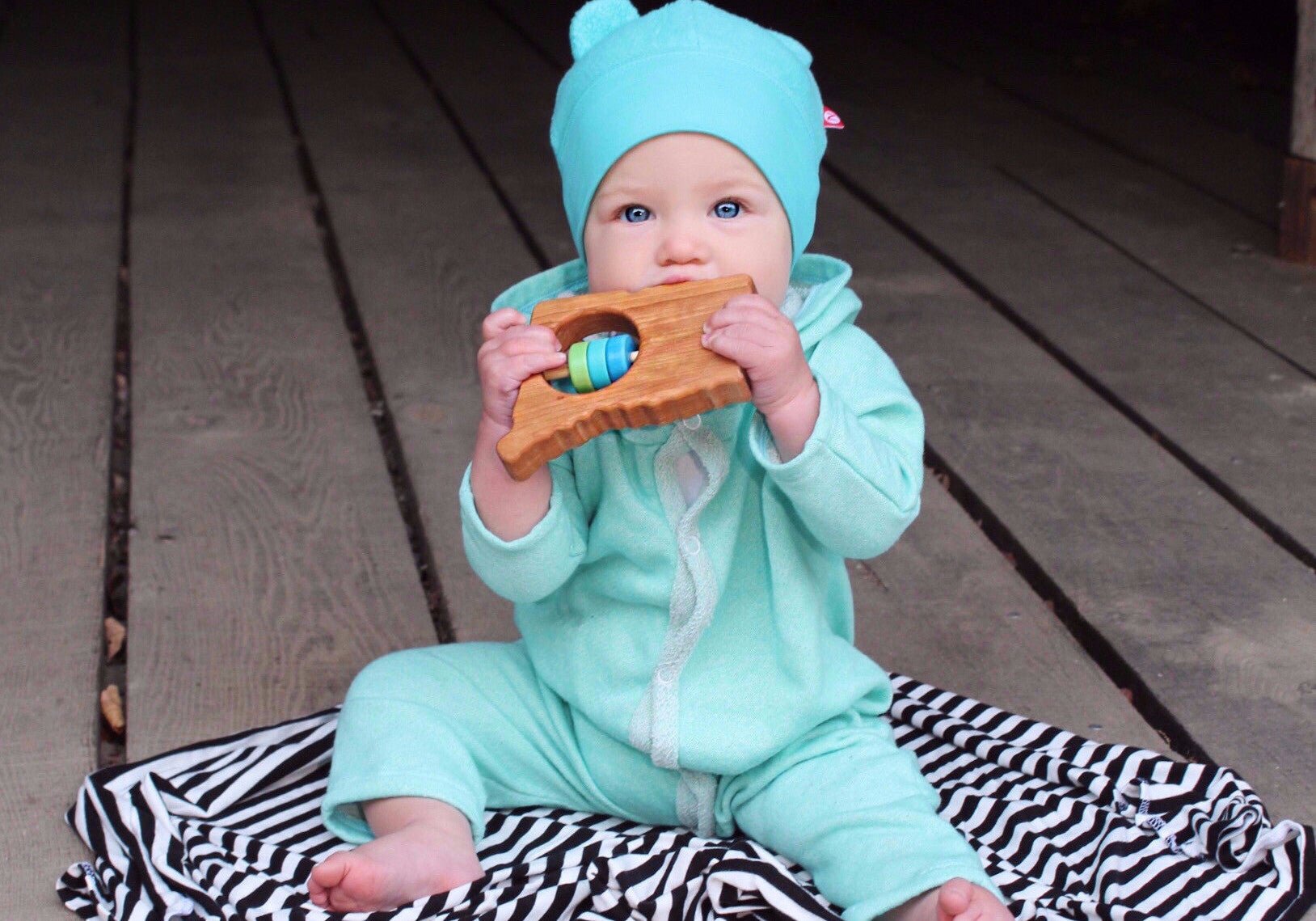 Connecticut State Wooden Baby Rattle™ - Bannor Toys