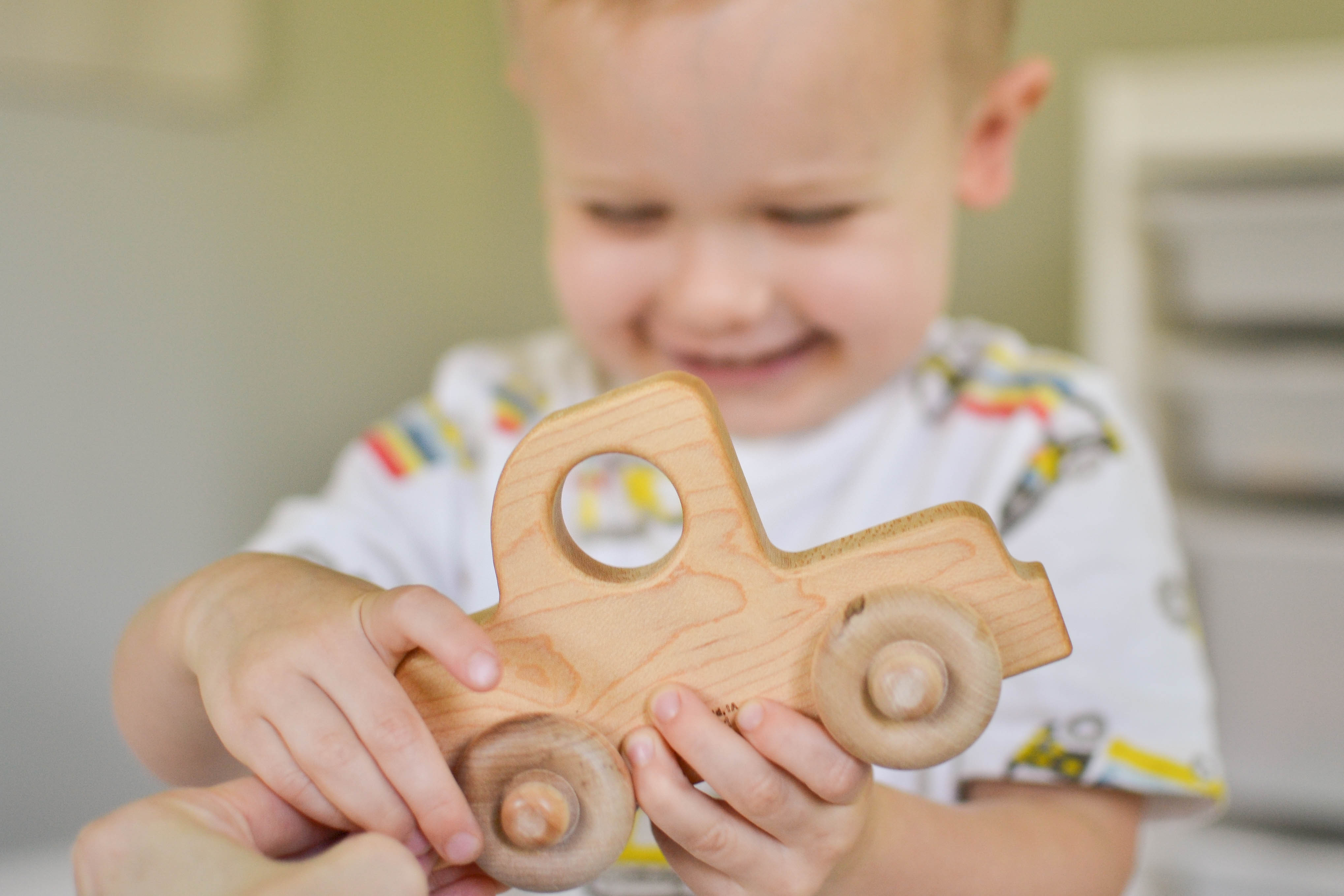 Wooden Toy Truck, Maple - Bannor Toys