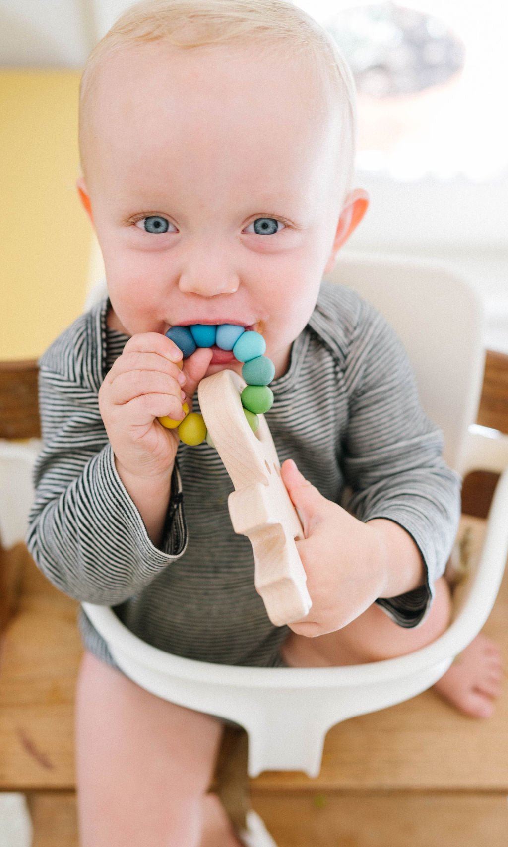 Reindeer Wood Grasping Toy With Teething Beads - Bannor Toys