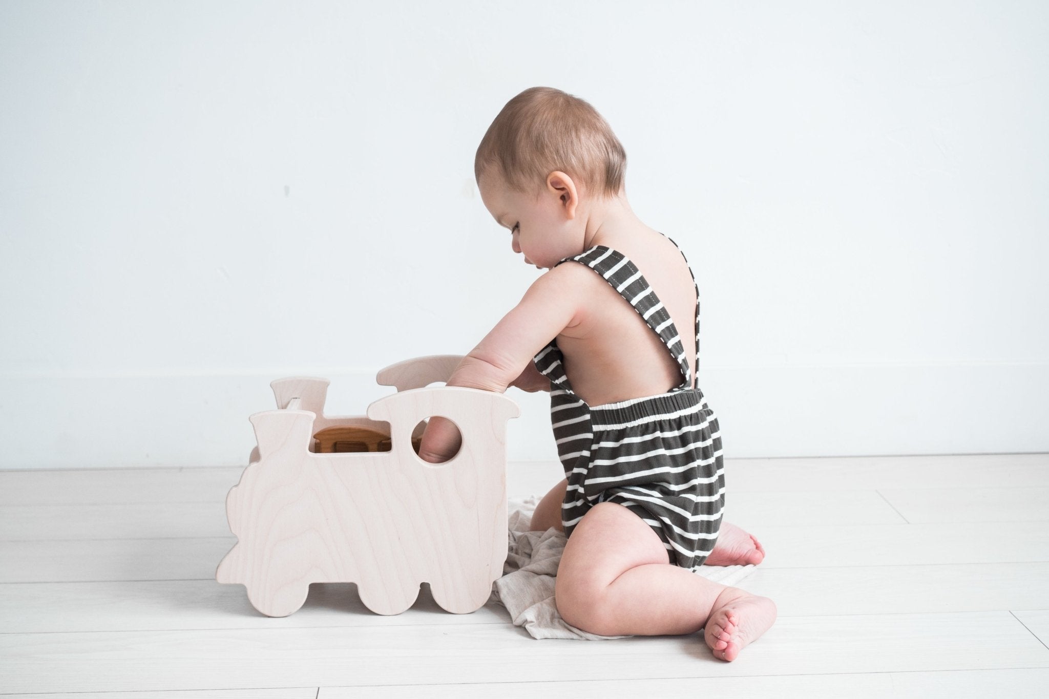 Train Toy Crate - PREORDER - Bannor Toys