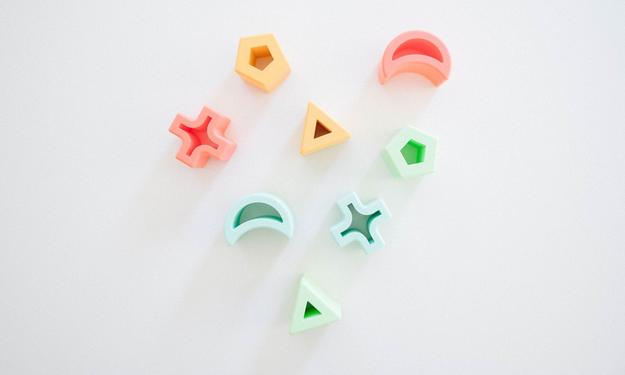 Shape Sorter - Wood + Silicone - Bannor Toys